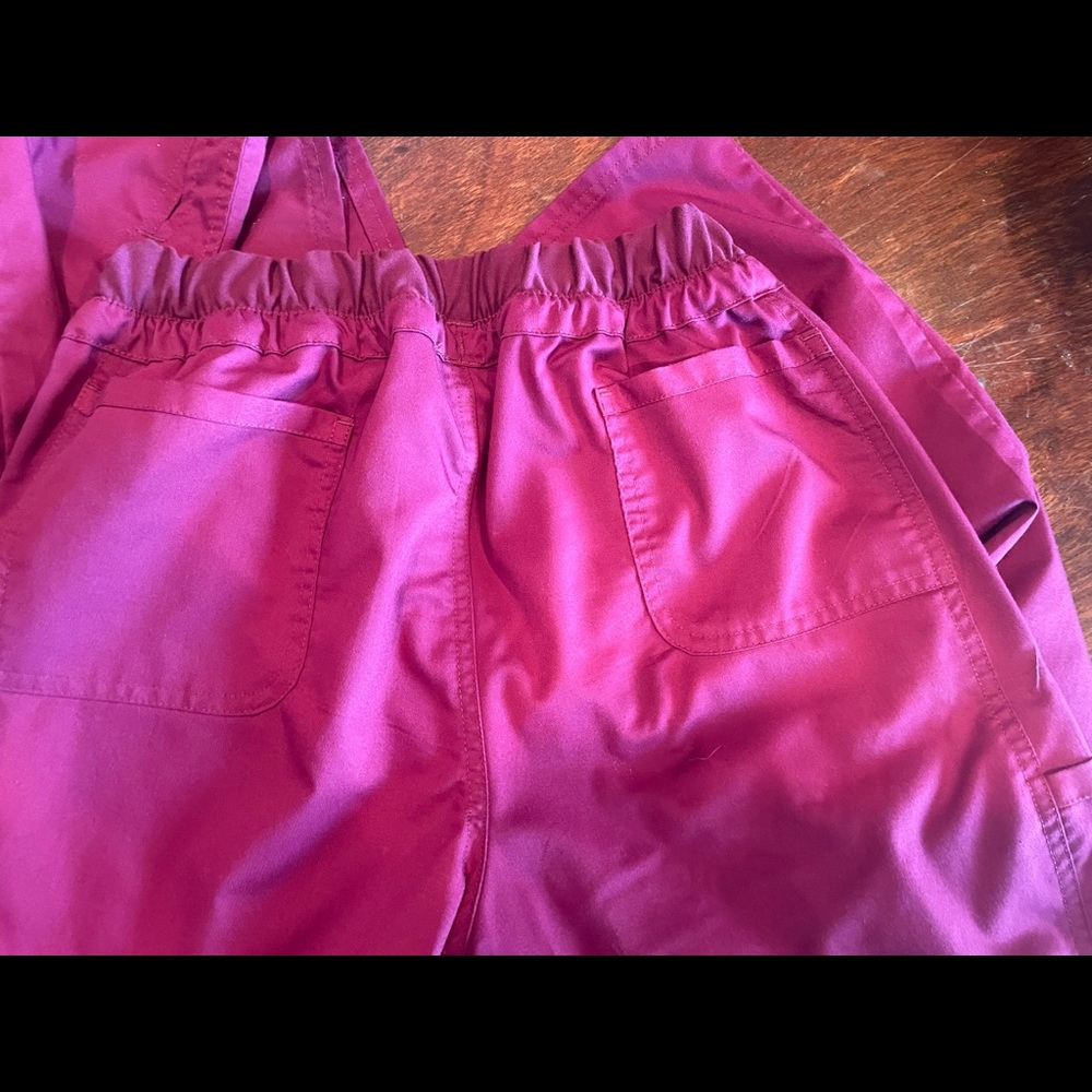 Cherokee scrub set - Picture 4 of 6